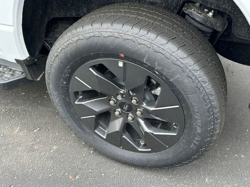 New 2025 Ford F150 Lightning Lariat image 8