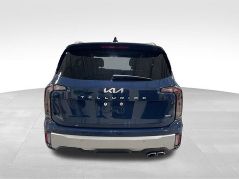 Used 2024 Kia Telluride EX w/ EX Captain's Chair Package image 37