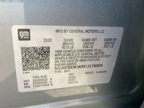 Used 2023 Buick Enclave Avenir image 19