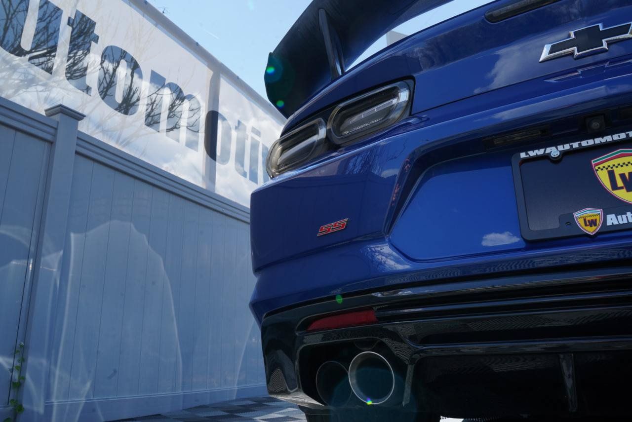 Used 2020 Chevrolet Camaro SS RWD image 81