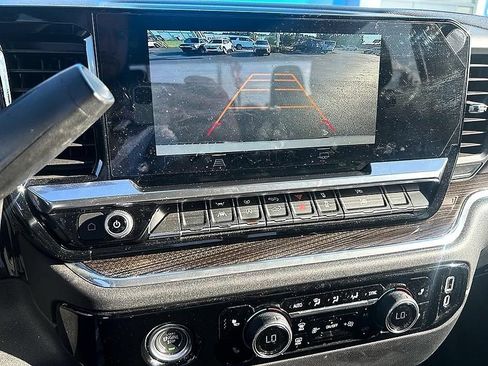 Used 2024 Chevrolet Silverado 1500 LT AWD/4WD image 12