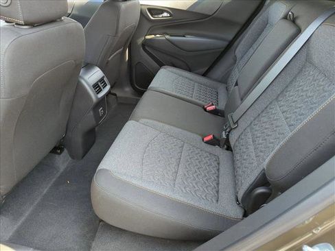 Used 2023 Chevrolet Equinox LT FWD image 18