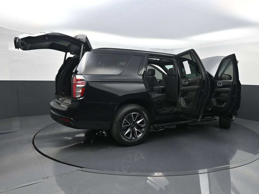 Used 2024 Chevrolet Tahoe Z71 w/ Luxury Package AWD/4WD image 43