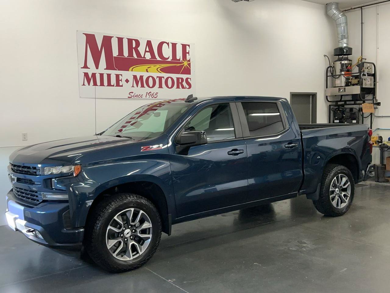 Used 2021 Chevrolet Silverado 1500 RST w/ All Star Edition Plus AWD/4WD image 3