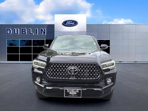 Used 2022 Toyota Tacoma Limited w/ Nightshade Package AWD/4WD image 2