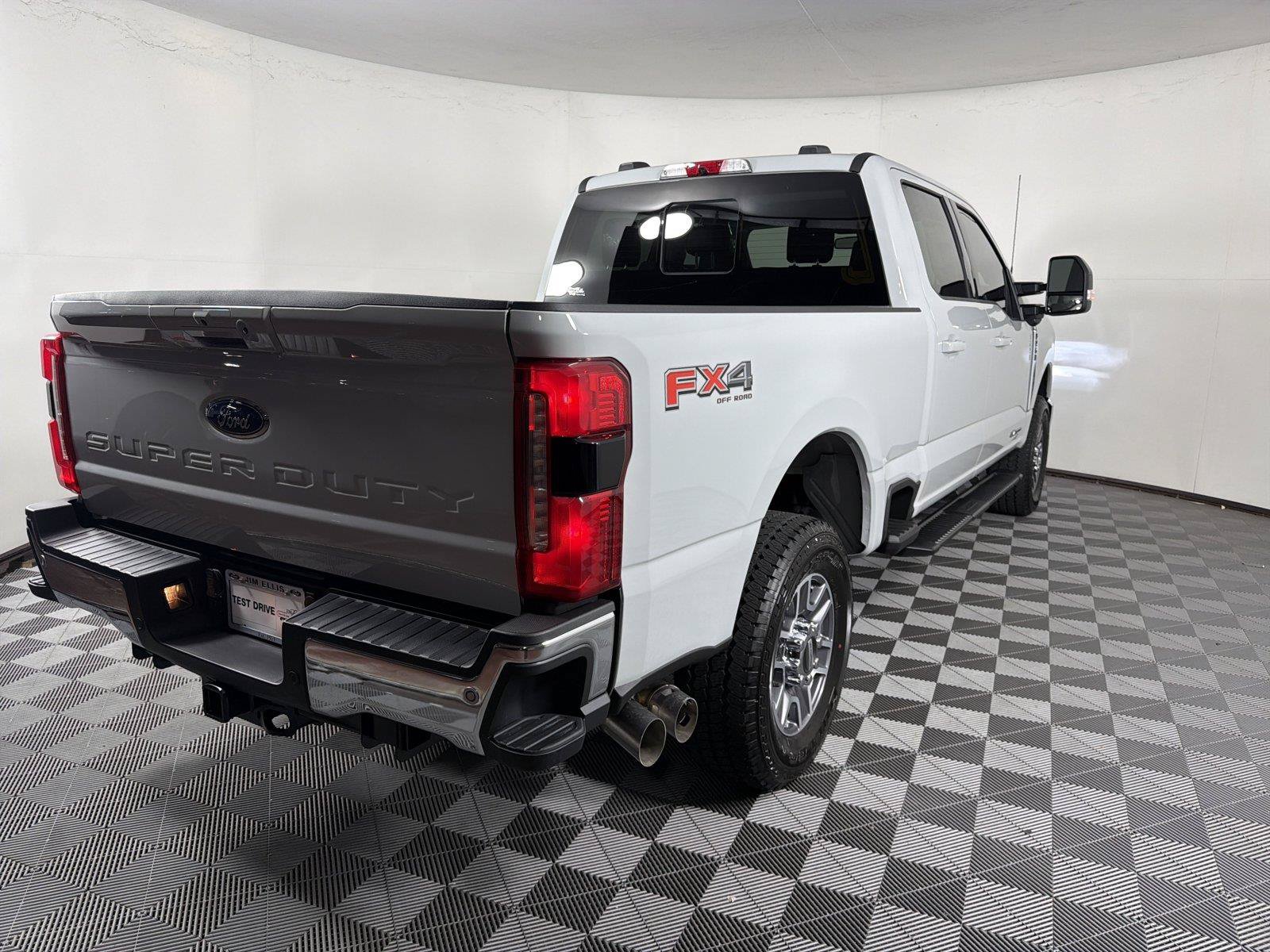 New 2026 Ford F250 Lariat w/ Lariat Premium Package AWD/4WD image 7