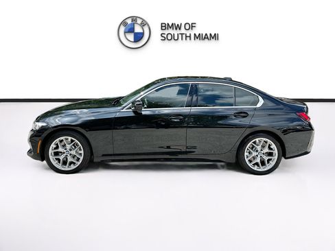 Certified 2025 BMW 330i Sedan RWD image 4
