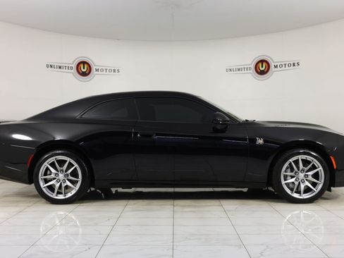 Used 2026 Dodge Charger Scat Pack AWD/4WD image 2