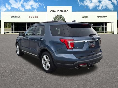 Used 2018 Ford Explorer XLT FWD image 7