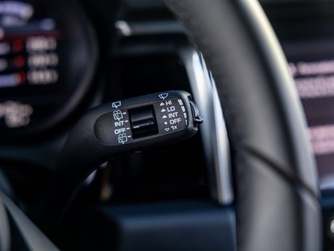 Certified 2025 Porsche Macan image 47