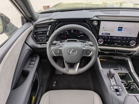 Used 2026 Lexus TX 350 AWD w/ Technology Package image 22