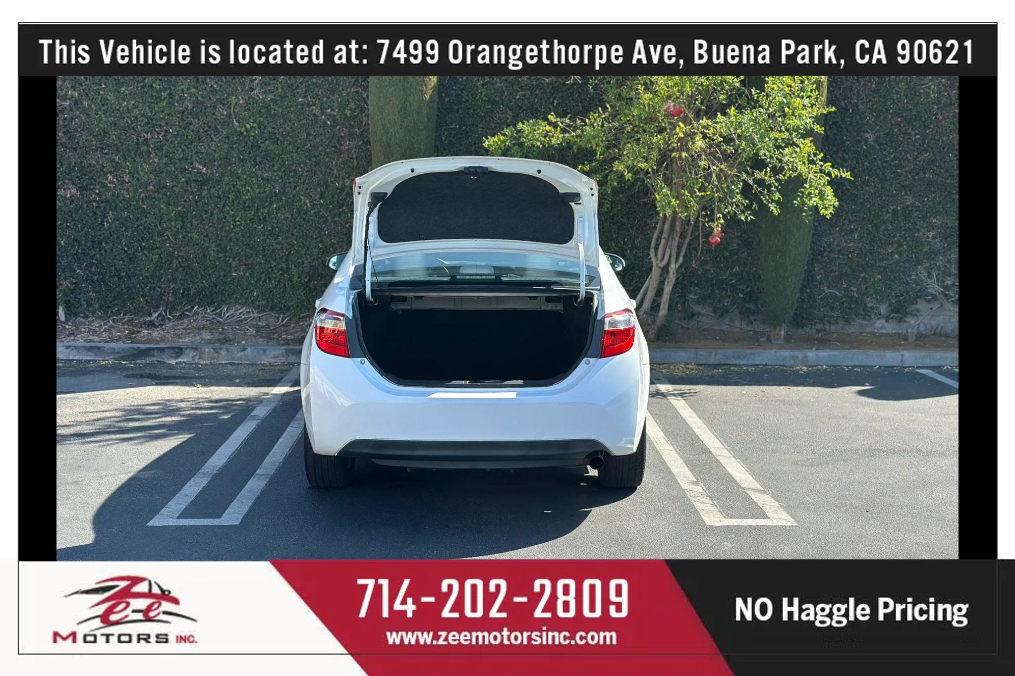 Used 2015 Toyota Corolla LE FWD image 16