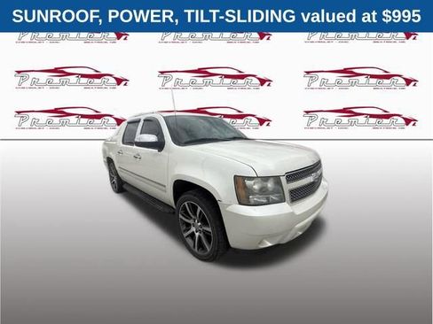 Used 2012 Chevrolet Avalanche LTZ AWD/4WD image 4