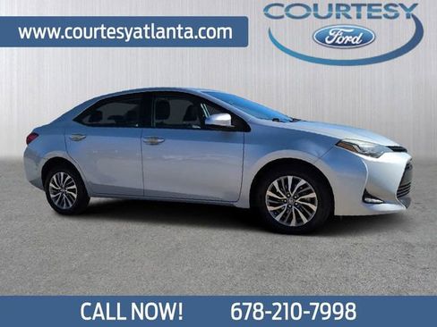 Used 2018 Toyota Corolla XLE image 1