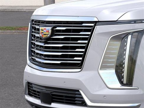 New 2025 Cadillac Escalade Premium Luxury Platinum image 13