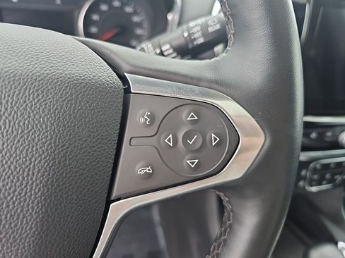 Used 2023 Chevrolet Traverse RS image 21