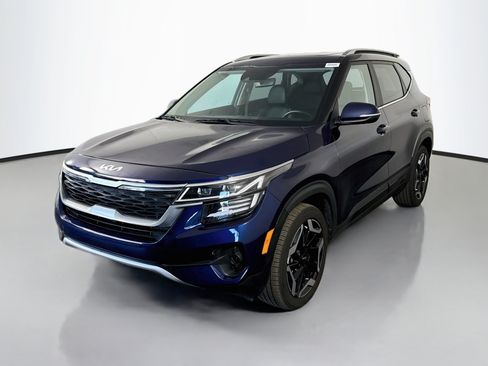 Used 2024 Kia Seltos SX w/ SX Sunroof Package AWD/4WD image 4