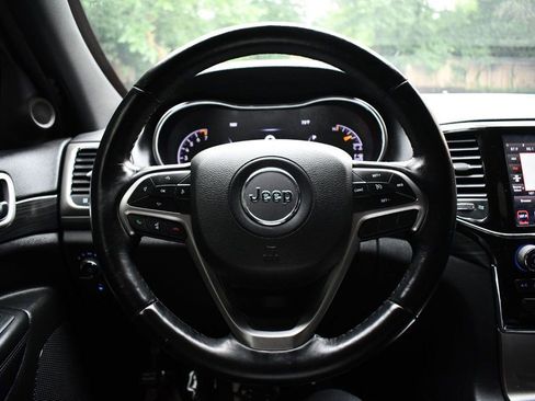 Used 2020 Jeep Grand Cherokee Altitude image 20