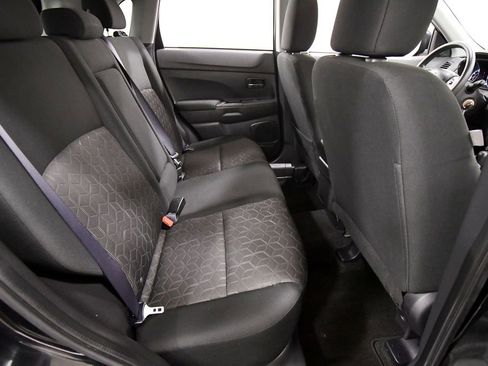 Used 2024 Mitsubishi Outlander Sport SE AWD/4WD image 16