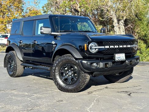 Certified 2023 Ford Bronco Wildtrak image 2