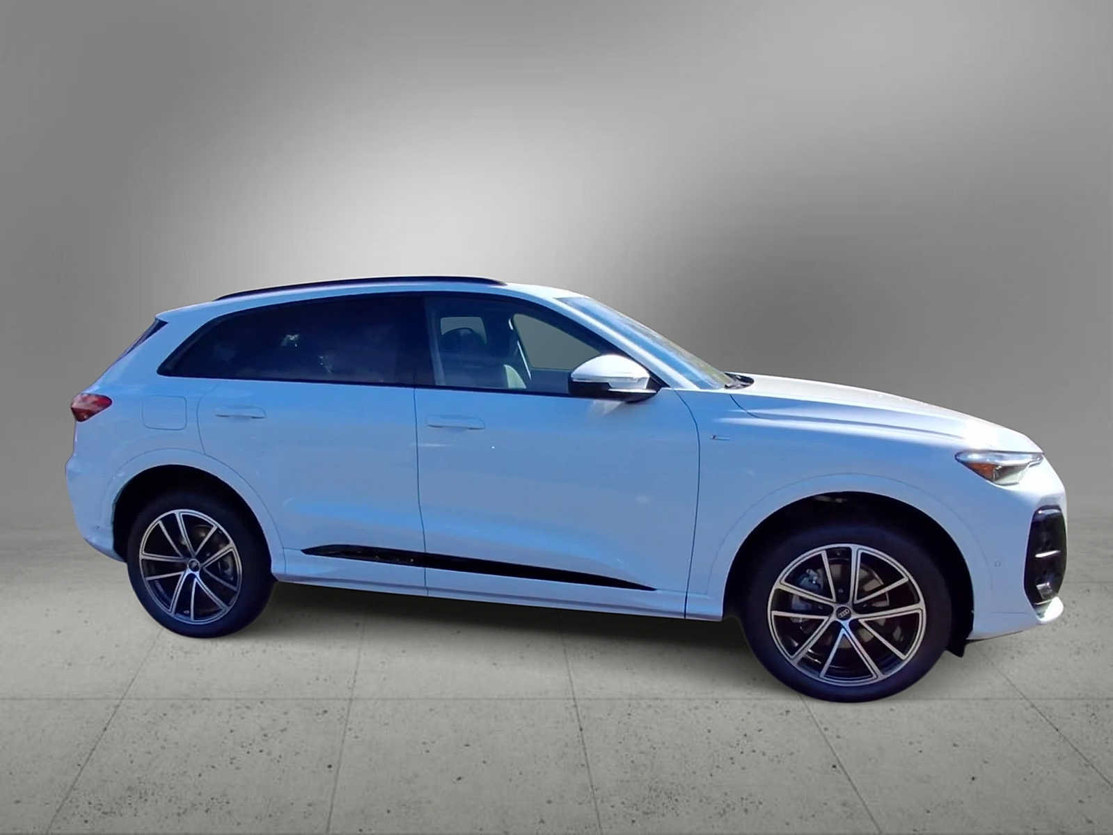 New 2026 Audi Q5 Premium AWD/4WD image 9