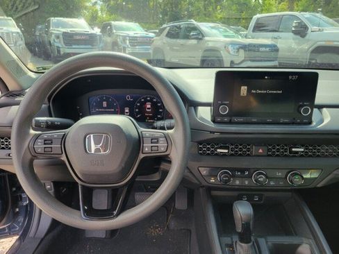 Used 2023 Honda Accord EX image 13