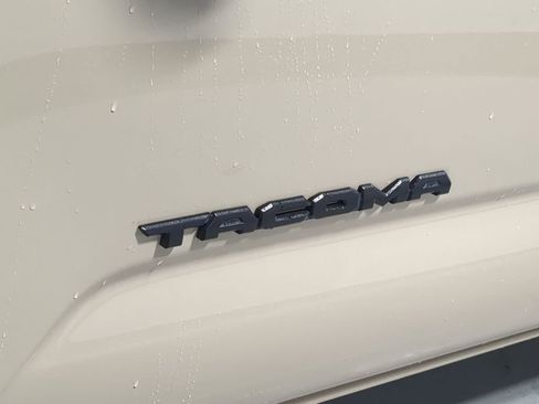 Used 2019 Toyota Tacoma SR5 image 20