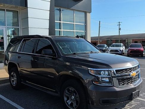 Used 2018 Chevrolet Tahoe LS w/ Skid Plate Package AWD/4WD image 3