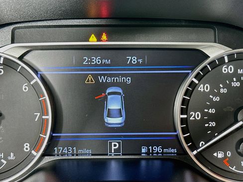 Used 2024 Nissan Altima 2.5 SR w/ SR Premium Package FWD image 12