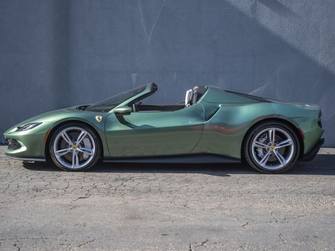 Used 2024 Ferrari 296 GTS image 2