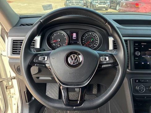Used 2019 Volkswagen Atlas SE w/ Towing Package image 30