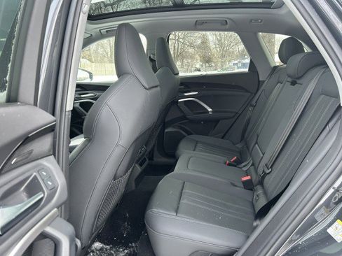 Certified 2025 Audi Q5 Premium Plus w/ Premium Plus image 21