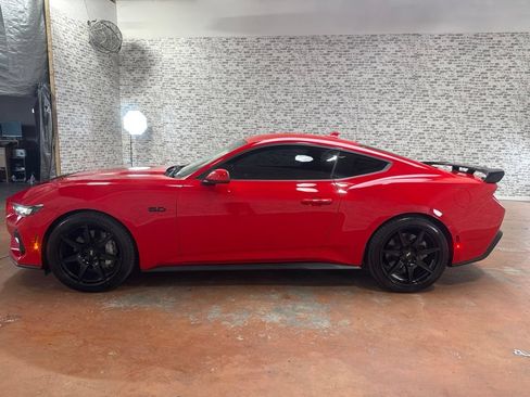 Used 2024 Ford Mustang GT RWD image 4