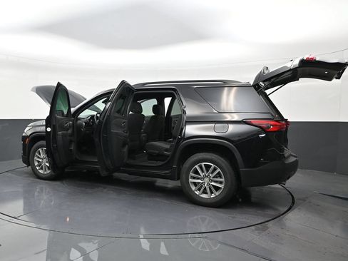 Used 2023 Chevrolet Traverse LT FWD image 28
