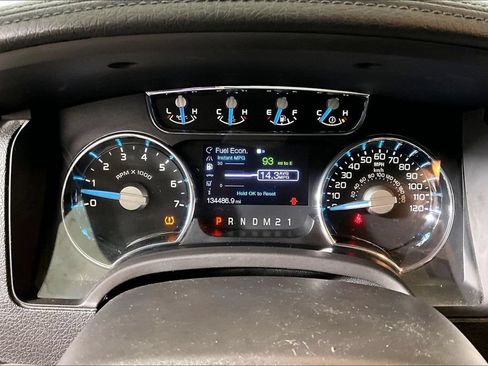 Used 2012 Ford F150 Lariat w/ Lariat Chrome Pkg RWD image 16