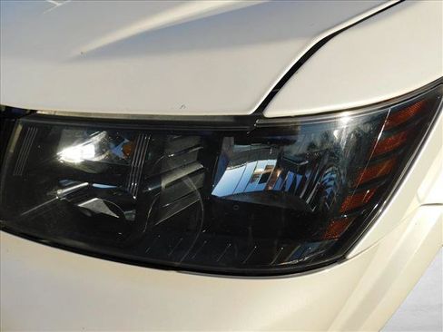 Used 2017 Dodge Journey Crossroad FWD image 7