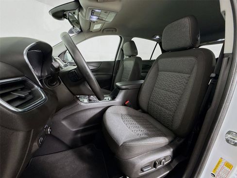 Used 2024 Chevrolet Equinox LT image 20