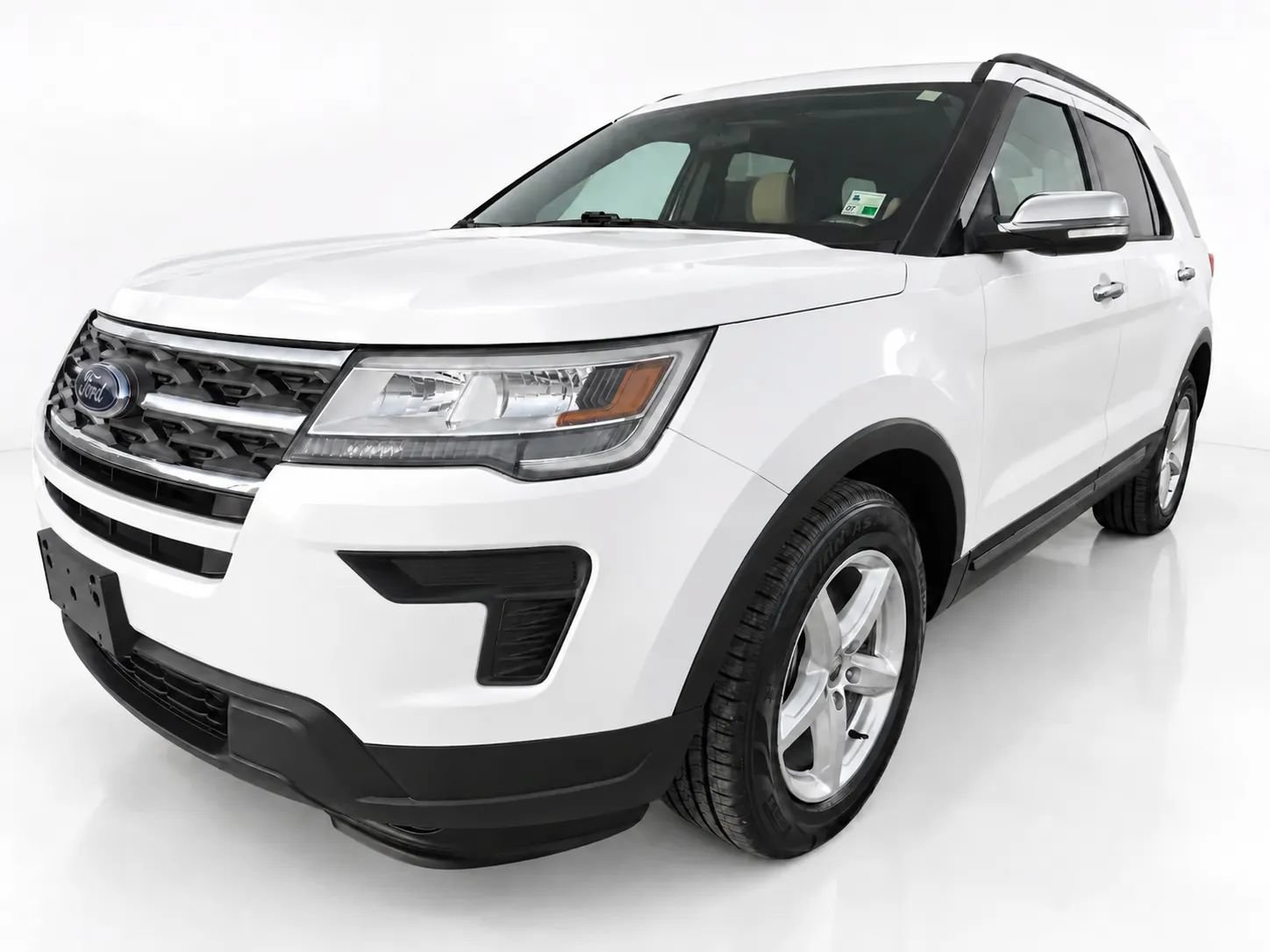 Used 2018 Ford Explorer FWD image 1