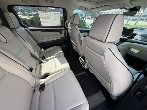 Used 2026 Honda Odyssey Touring image 37