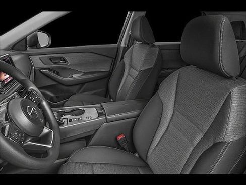 Used 2022 Nissan Rogue SV AWD/4WD image 30