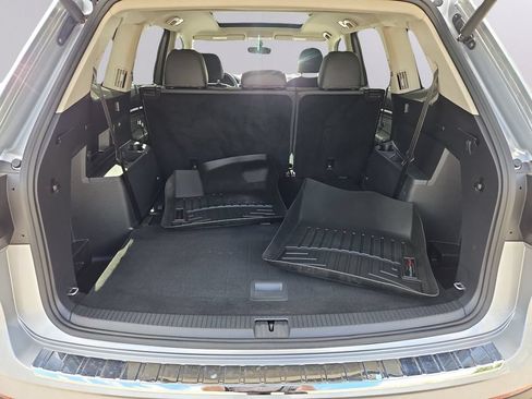 Used 2023 Volkswagen Atlas SE w/ Panoramic Sunroof Package AWD/4WD image 34