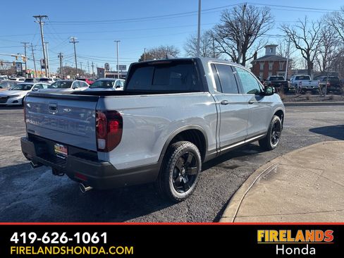 New 2026 Honda Ridgeline Black Edition image 6