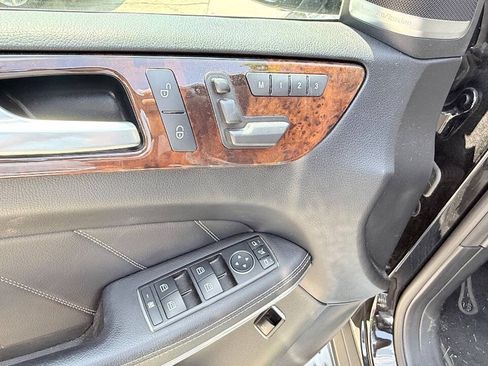 Used 2014 Mercedes-Benz GL 550 4MATIC image 26