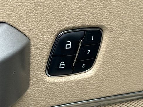 Used 2019 Ford F150 Lariat image 21