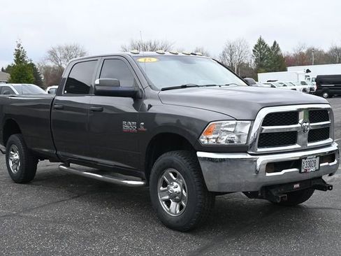 Used 2015 RAM 2500 Tradesman w/ Chrome Appearance Group image 2
