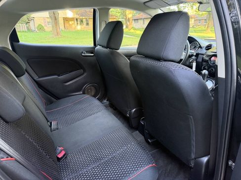Used 2013 MAZDA MAZDA2 Touring FWD image 15