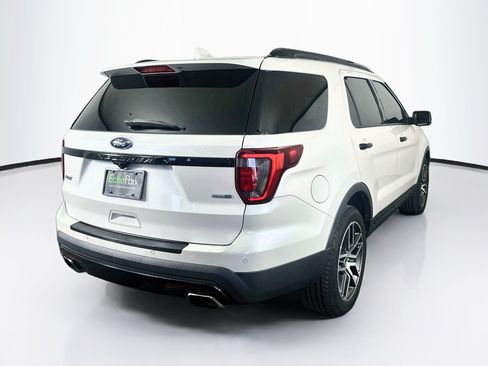 Used 2017 Ford Explorer Sport AWD/4WD image 9