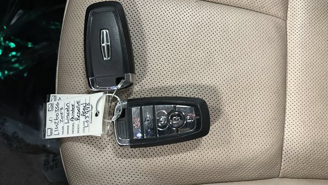 Used 2023 Lincoln Aviator Reserve w/ Equipment Group 201A AWD/4WD image 42