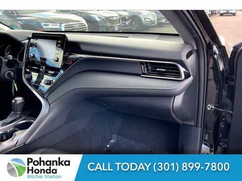 Used 2023 Toyota Camry SE image 17