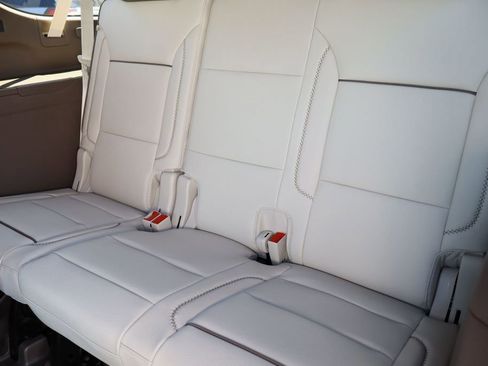 New 2026 GMC Yukon XL Denali w/ Denali Reserve Package image 23